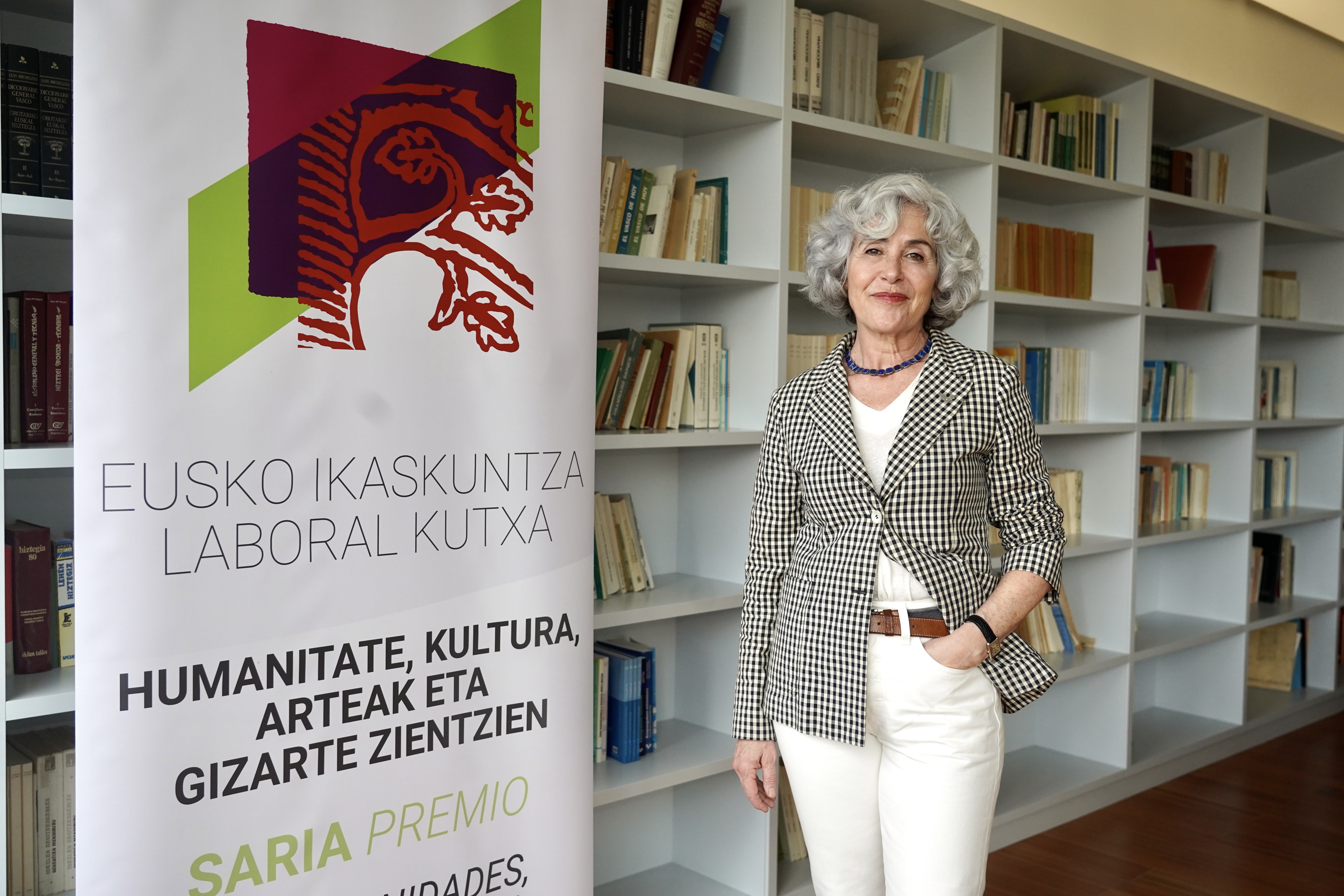 Itziar Laka Premio Eusko Ikaskuntza-Laboral Kutxa 2024